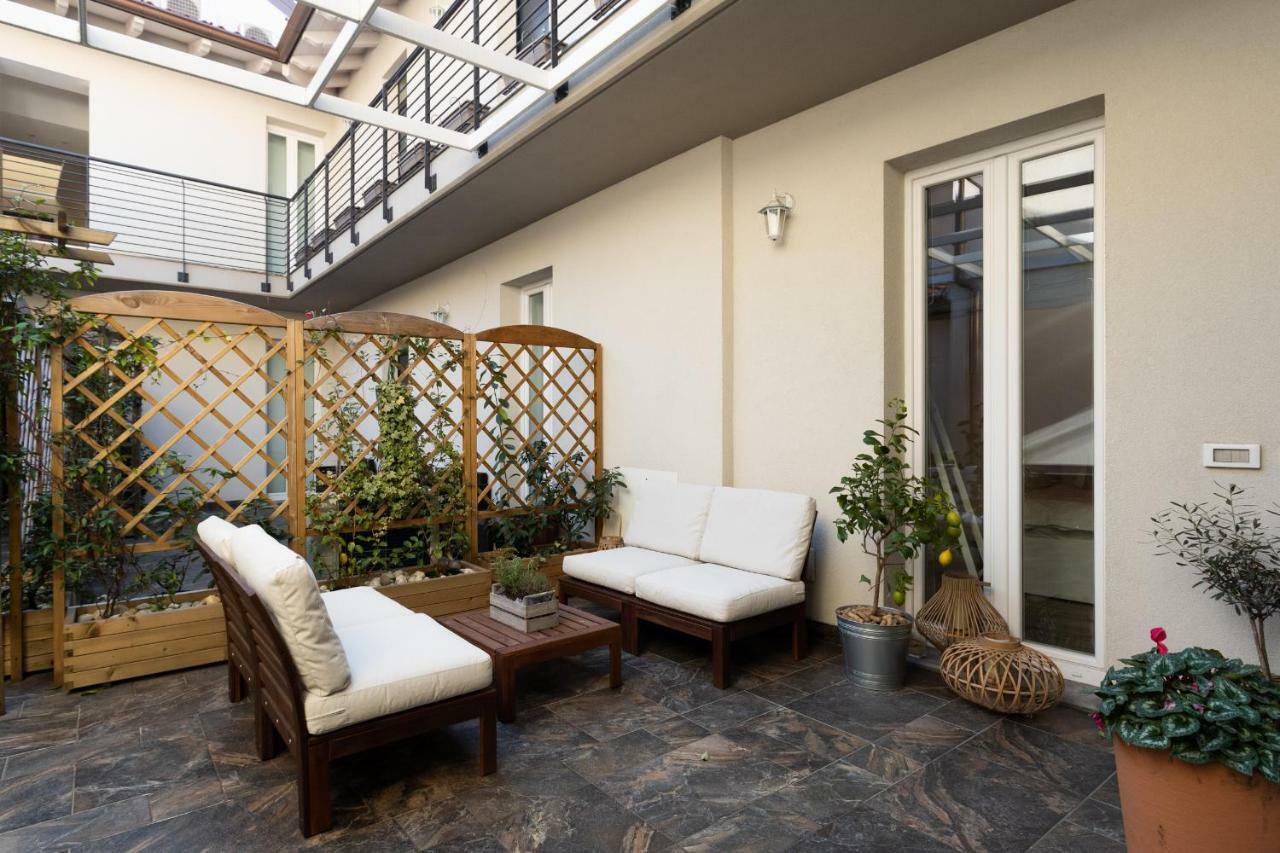 White With Private Terrace By Rent All Appartamento *